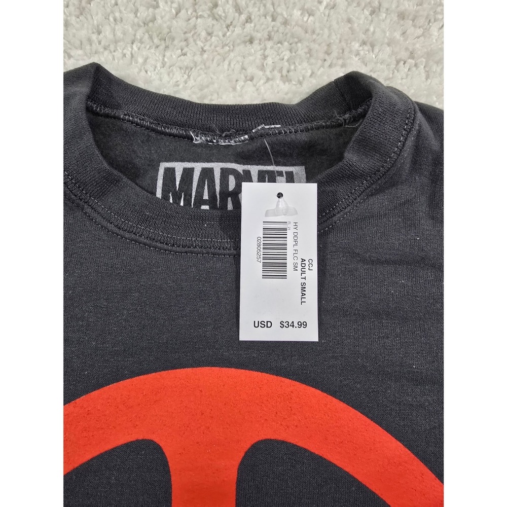 Marvel Deadpool Graphic Sweatshirt Mens Small Black Fleece Pullover New - Picture 3 of 9